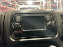 Load image into Gallery viewer, Radio PROMASTER 1500 VAN 2018 - NW580171