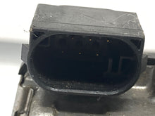 Load image into Gallery viewer, Throttle Body Chrysler Crossfire 2005 - NW177384