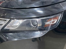 Load image into Gallery viewer, Headlight Lamp Assembly Chevrolet Impala 2020 - NW581874