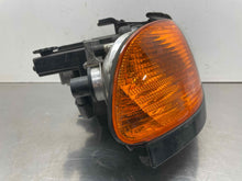 Load image into Gallery viewer, Headlight Lamp Assembly BMW 330I 2003 - NW581641