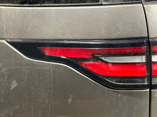 Load image into Gallery viewer, TAIL LIGHT LAMP ASSEMBLY Discovery 17 18 19 LOWER Left - NW582130