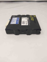 Load image into Gallery viewer, TRANSFER CASE CONTROL MODULE COMPUTER Lexus IS250 06 07 08 - NW33553