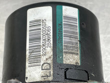 Load image into Gallery viewer, ABS Pump Cadillac DTS 2009 - NW583801