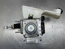Load image into Gallery viewer, ABS Pump CORSAIR 2022 - NW585741