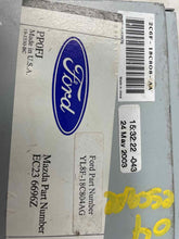 Load image into Gallery viewer, Radio Ford Escape 2004 - NW134773