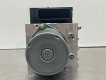 Load image into Gallery viewer, ABS PUMP BMW 330xi 325xi 2006 06 - NW586899