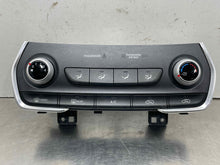 Load image into Gallery viewer, Temperature Controls Hyundai Santa Fe 2020 - NW587689