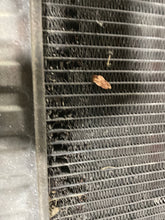 Load image into Gallery viewer, Radiator MERCEDES 240D 1983 - NW132441