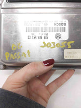 Load image into Gallery viewer, ECU ECM COMPUTER Volkswagen Passat 2002 02 6 Cylinder - NW62852