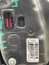 Load image into Gallery viewer, Side View Door Mirror FORD F250SD PICKUP 2018 - NW588765