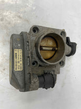 Load image into Gallery viewer, THROTTLE BODY MERCEDES C-CLASS SLK 97 98 99 - NW178326