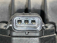 Load image into Gallery viewer, INTAKE MANIFOLD Volvo S40 V50 C30 V70 2004 04 2005 05 06 07 08 09 10 - NW106084