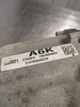 Load image into Gallery viewer, Transfer Case Chevrolet Tahoe 2020 - NW595193