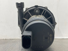 Load image into Gallery viewer, AIR INJECTION PUMP SMOG Volkswagen Golf Beetle Jetta 1998 98 1999 99 00 01 - NW8287