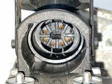 Load image into Gallery viewer, THROTTLE BODY MERCEDES C43 CL500 E430 1998 98 99 00 - NW178346