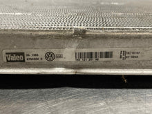 Load image into Gallery viewer, RADIATOR A3 Eos Golf Passat 2006 06 2007 07 2008 08 09 - NW132658