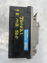 Load image into Gallery viewer, ABS COMPUTER MERCEDES 300D 300E 380 420 1986 87 88 - 93 - NW36510