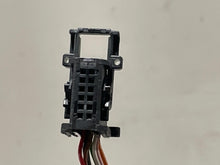 Load image into Gallery viewer, SIDE VIEW DOOR MIRROR 525i 528i 530i 540i 99 00 01 02 03 Right - NW51983