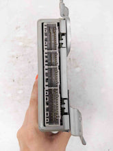 Load image into Gallery viewer, Temperature Control Computer Jaguar XK8 2000 00 2001 01 2002 02 2003 03 04 05 06 - NW33323