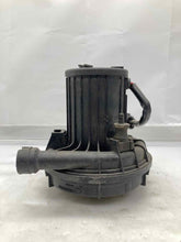 Load image into Gallery viewer, AIR INJECTION PUMP SMOG BMW 745i 2002 02 2003 03 2004 04 2005 05 - NW8071
