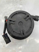 Load image into Gallery viewer, AIR INJECTION PUMP SMOG BMW 745i 2002 02 2003 03 2004 04 2005 05 - NW8071
