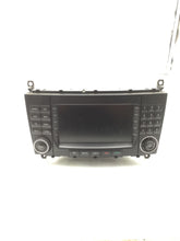 Load image into Gallery viewer, Radio MERCEDES C-CLASS 2007 - NW138523