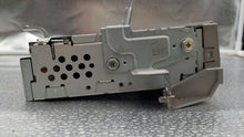 Load image into Gallery viewer, RADIO Toyota Avalon 2005 05 2006 06 2007 07 - NW139841