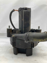 Load image into Gallery viewer, AIR INJECTION PUMP SMOG Porsche Boxster 1997 97 - NW8239
