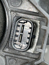 Load image into Gallery viewer, RADIATOR FAN ASSEMBLY Patriot Avenger Compass 2007 07 2008 08 09 10 11 12 - NW63373