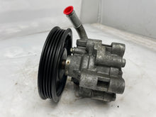 Load image into Gallery viewer, Power Steering Pump Chrysler Sebring 2008 - NW162635