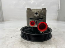 Load image into Gallery viewer, POWER STEERING PUMP Volvo S40 V40 2000 00 01 02 03 04 - NW164223