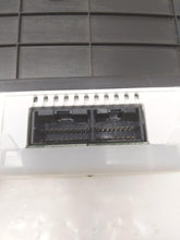 Load image into Gallery viewer, SPEEDOMETER CLUSTER Discovery 1999 99 - NW161590