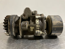 Load image into Gallery viewer, Power Steering Pump Volkswagen Touareg 2006 - NW164219