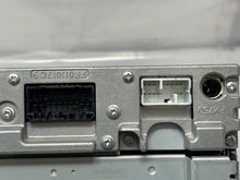 Load image into Gallery viewer, RADIO Honda CR-V 2005 05 2006 06 - NW137687