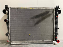 Load image into Gallery viewer, RADIATOR Mercedes S430 S500 2000 00 - NW132415