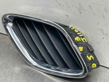 Load image into Gallery viewer, GRILLE Saab 9-3 2003 03 04 05 06 07 Upper End Left - NW98635