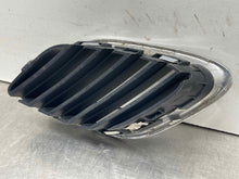 Load image into Gallery viewer, GRILLE Saab 9-3 2003 03 04 05 06 07 Upper End Left - NW98635
