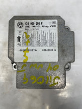 Load image into Gallery viewer, AIR BAG COMPUTER Volkswagen Jetta 2004 04 2005 05 - NW38733