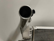 Load image into Gallery viewer, INTERCOOLER Mazda 3 Cx-7 07 08 09 10 11 12 13 - NW106286