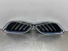 Load image into Gallery viewer, GRILLE Saab 9-5 2002 02 2003 03 04 05 Upper End Left - NW98681