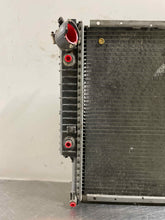 Load image into Gallery viewer, RADIATOR BMW 325i 325i 1988 88 1989 89 1990 90 19991 91 1992 92 93 Auto - NW131951