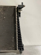 Load image into Gallery viewer, RADIATOR Expedition F150 Pickup LT Navigator 2004-2008 AT - NW131814