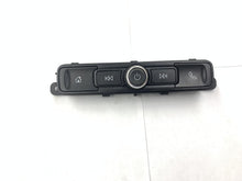 Load image into Gallery viewer, Radio SILVERADO 1500 PICKUP 2018 - DG85715