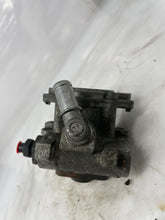 Load image into Gallery viewer, POWER STEERING PUMP 320i 323i 330i 1999 99 2001 01 - NW163077