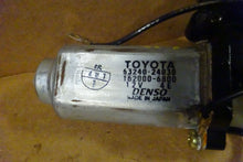 Load image into Gallery viewer, CONVERTIBLE TOP MOTOR SC430 02 03 04 05 06 07 08 09 10 Left - NW50153