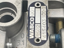 Load image into Gallery viewer, SUSPENSION AIR COMPRESSOR PUMP BMW X5 00 01 02 03 04 05 06 - NW8345