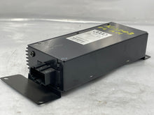 Load image into Gallery viewer, Amplifier Audi RS4 S4 A4 2006 06 2007 07 2008 08 Convertible - NW135958