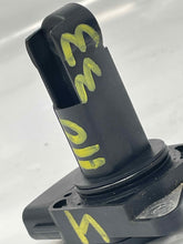 Load image into Gallery viewer, Mass Air Flow Sensor Meter MAF ES300 ES330 GS300 GS430 GS450H 00-14 - NW5625