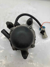 Load image into Gallery viewer, Air Injection Pump Smog Chevrolet Corvette 2001 - NW7965