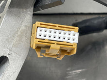 Load image into Gallery viewer, Side View Door Mirror AUDI A4 2004 - NW51444